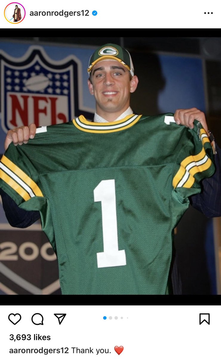 RapSheet's tweet photo. New #Jets QB Aaron Rodgers says goodbye to Green Bay 
https://t.co/5KNEtryNaS https://t.co/uopkvDgd9C
