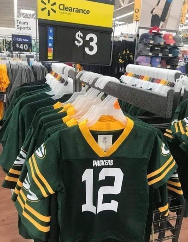 FanaticUSports's tweet photo. Still too expensive! https://t.co/p2LVnRe5Sz