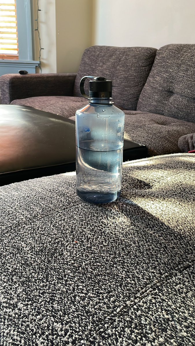 JimAndRich's tweet photo. Water? Water. https://t.co/oQVymWNe0b
