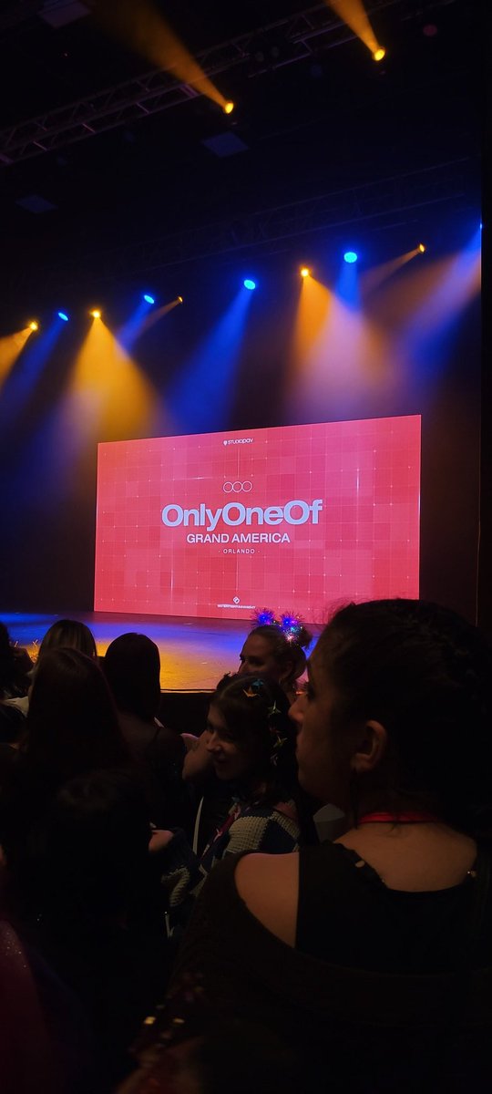 OnlyOneOf in Orlando today! <a href="/cb97smile/">angie IS SEEING BTS</a>