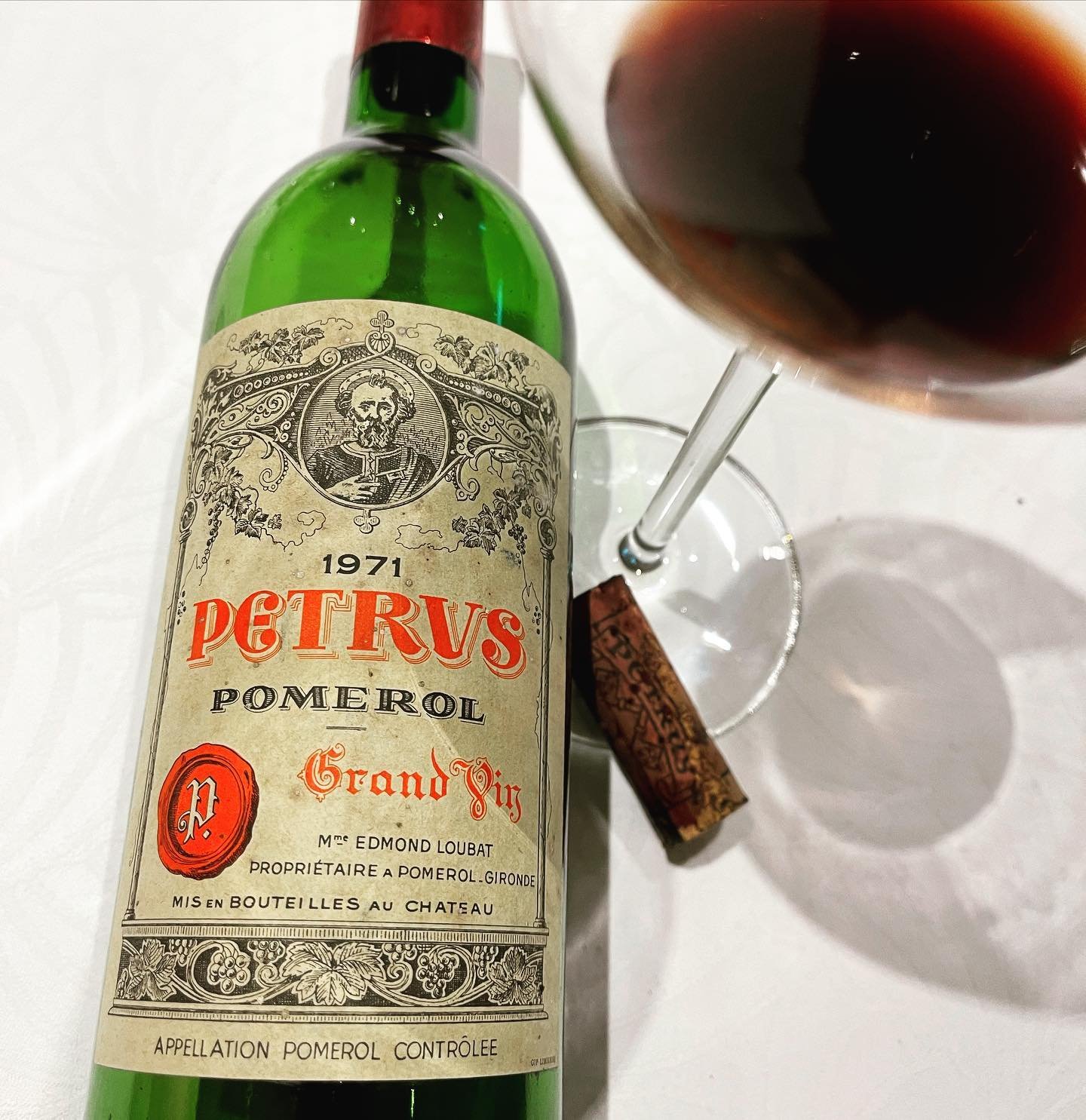 Wine without grapes (Alice9736615000) / Twitter