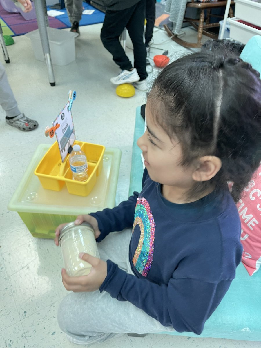 MsRosasBAES's tweet photo. @MrsBoganBAES @Bel_Air_ES You did? Funny so did we! 🤣 https://t.co/EwsvMKZF5l