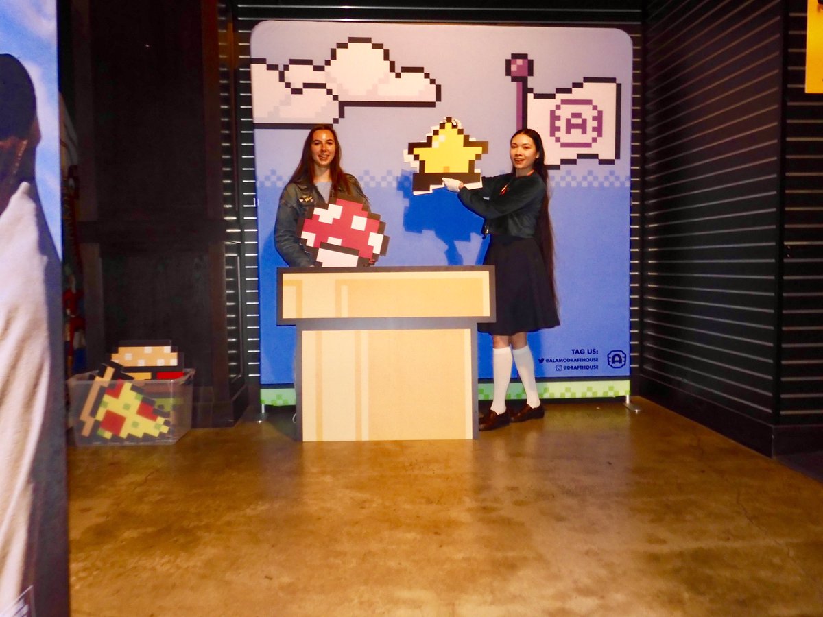 Queenie4ever's tweet photo. Party for @supermariomovie #takemebacktuesday #NationalHugAPlumberDay #mario #ootd #watchedit #photoop #videogame https://t.co/BNwb3wErQL