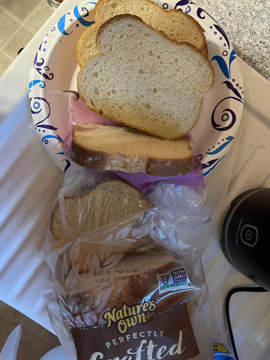 stayinchatt's tweet image. I think the people @Natures_Own need a break! White bread in my #Multigrain 🤔