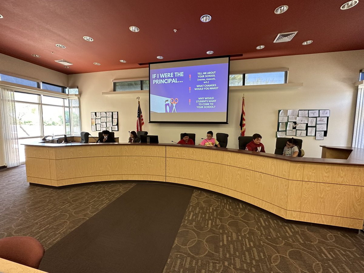 adamdavid223's tweet photo. It was a great time with our @CGESD4 Student Advisory Council today discussing ideas to improve our schools. #StudentVoice #DestinationDistrict #CGESDfamily https://t.co/6nfVWQhx4Z