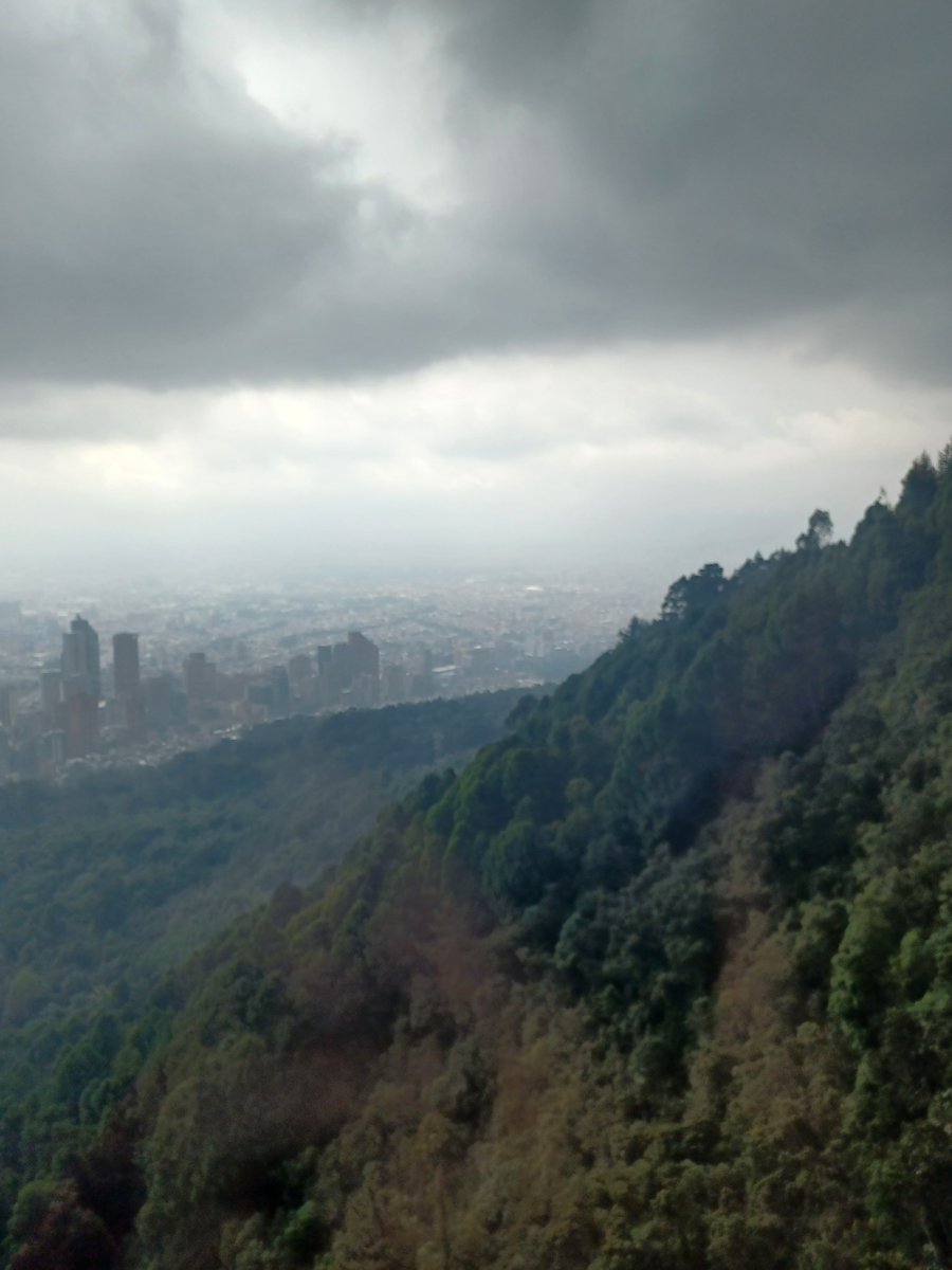 Gracias a <a href="/UExternado/">U.Externado</a>! Dia magnifica en Bogota, Colombia <a href="/OSUGlobal/">International Affairs at Ohio State</a> @OSU_Law <a href="/Moritz_ADR/">Moritz_ADR</a> <a href="/moritzlawllm/">Moritz Law LLM</a>