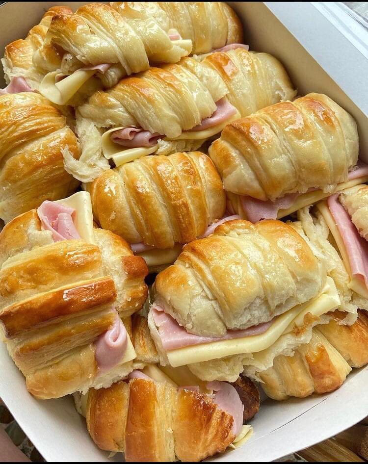 tipicodearg_'s tweet photo. Unos matecitos y esto 😍 https://t.co/Rfps0djkIp