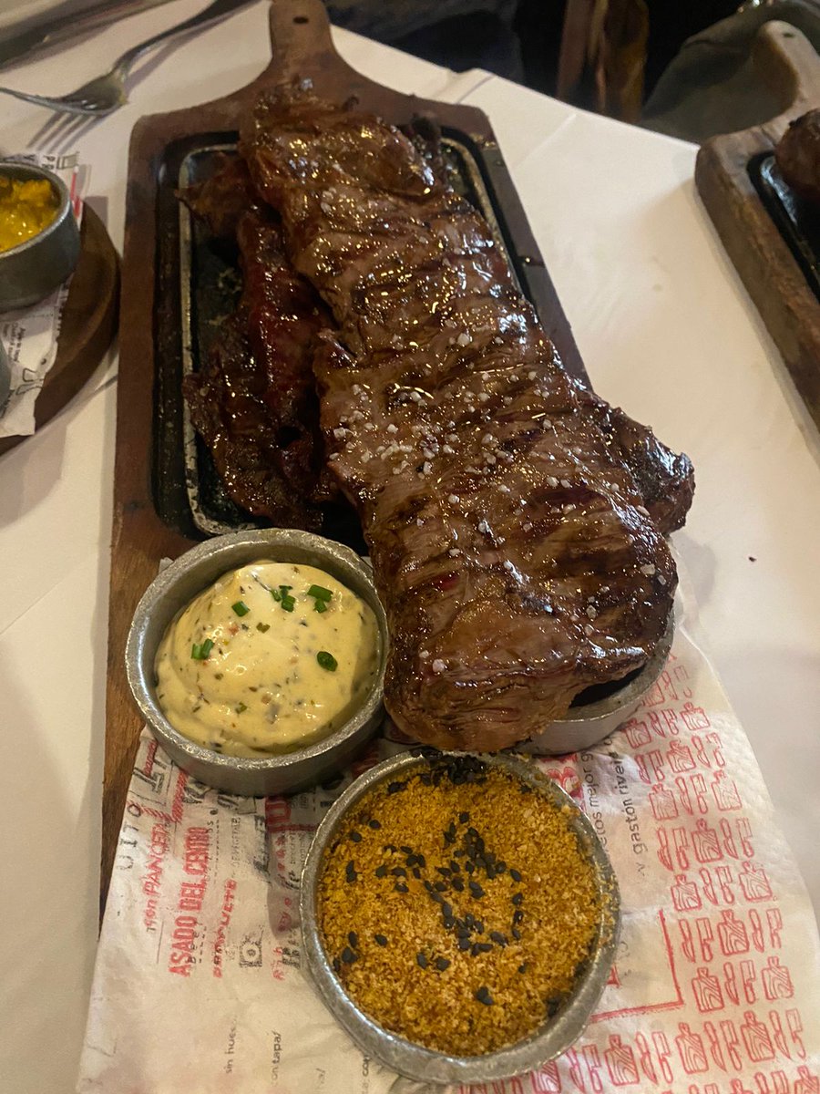 tomokoargentina's tweet photo. #TonyRosado Welcome to #BuenosAires @LaCabrera_bsas The best #Argentinianbeef house #carneargentina
@rpstranslations https://t.co/dCZW0lxET4