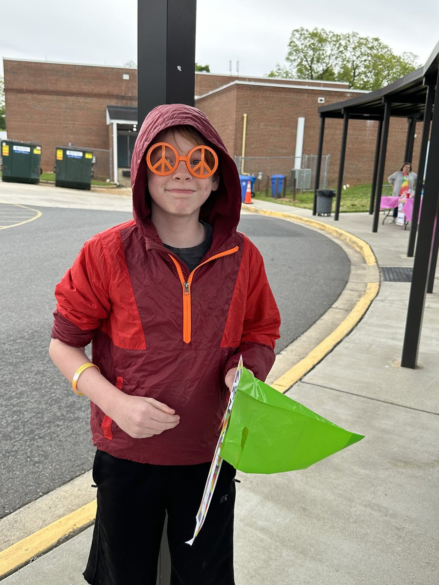 More pics from our Spring Fever event!! Great support from our families!! <a href="/RockHillSchools/">Rock Hill Schools</a> our Eagles are #RockSolid <a href="/KasieBailey/">Kasie Bailey</a> <a href="/MelanieFain9/">Melanie Fain</a> <a href="/KatieSidneySC/">Katie</a>