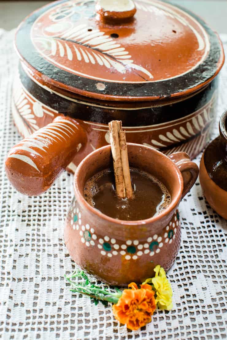 Who loves ☕ coffee, cafe de olla, keto Mexican hot chocolate? I do. So yummy. I have to have my cafecito every morning. Thank goodness for caffeine!
 #cafédeolla #coffeelover #mexicanhotchocolate #mexicanrecipes #mexicanrecipesinEnglish #ketomexican #KetoMexicanCookbooks