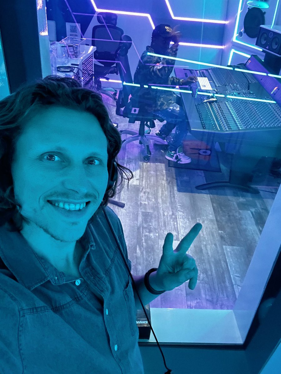 Josh Savage tweet media