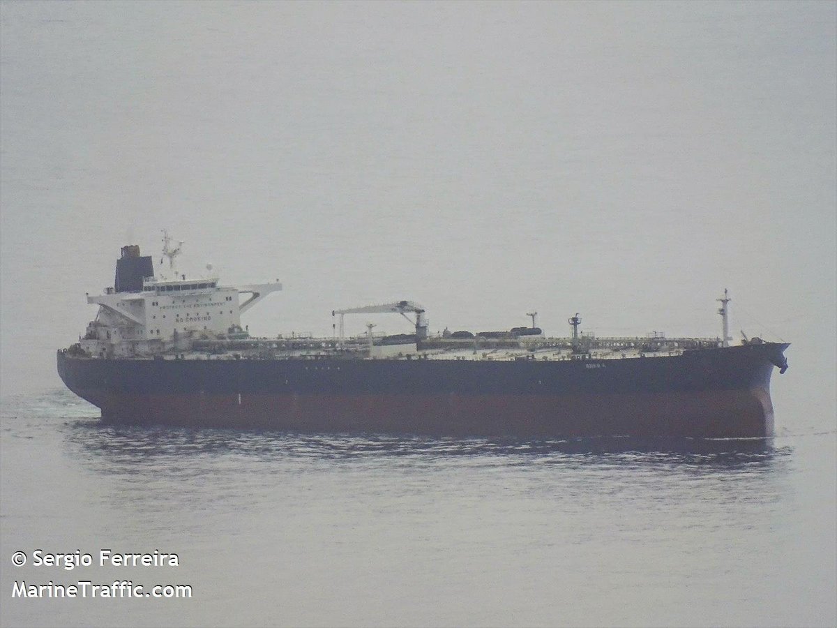 FlconEYES's tweet photo. 🚨🔥#ANNAA #IMO9248825 9248825
Oscuro Tanquero con #bloodieoil #crudo de #Rusia, pasó por abastecimiento en #Algeciras hacia #Venezuela y aparece frente al Sur #SantiagodeCuba
Aparente trasiego🧐🧐
Cala: 9.4/16m
Cap: 1,077,360 barriles
#Ahora #OSINTCuba #cubarcos #Cuba #25Abril https://t.co/MHeUNIxbIm