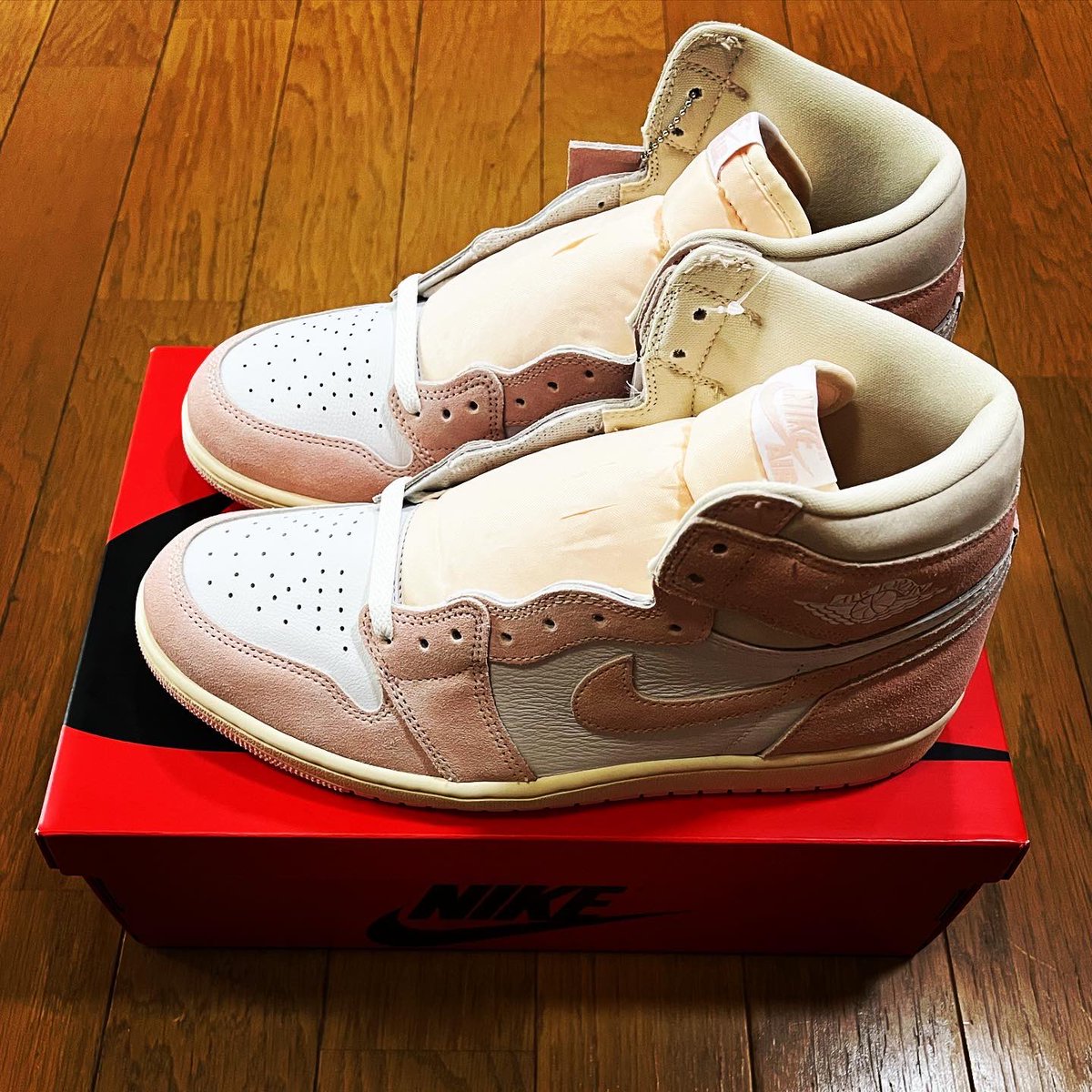 sneakermafia777's tweet photo. Nike WMNS Air Jordan 1 Retro High OG Washed Pink GOT’EM👟✨
@nike 👑
#nike
#airjordan1highog
#washedpink
#inmyjs
#still
#SNKRSKickCheck #snkrskickcheckjp #yesnike
#kickstagram #igkicks #igsneaker #snkrpic
#sneakerhead #sneakergram #kickstagram
•
#hiphop #randb #raggae #followme #sneakers #snkrs
•
#フォローミー #スニーカー #スニーカーズ #足元倶楽部 #スニーカーコーデ
•
#おしゃれさんと繋がりたい
#スニーカー好きな人と繋がりたい
#ヒップホップ好きな人と繋がりたい
