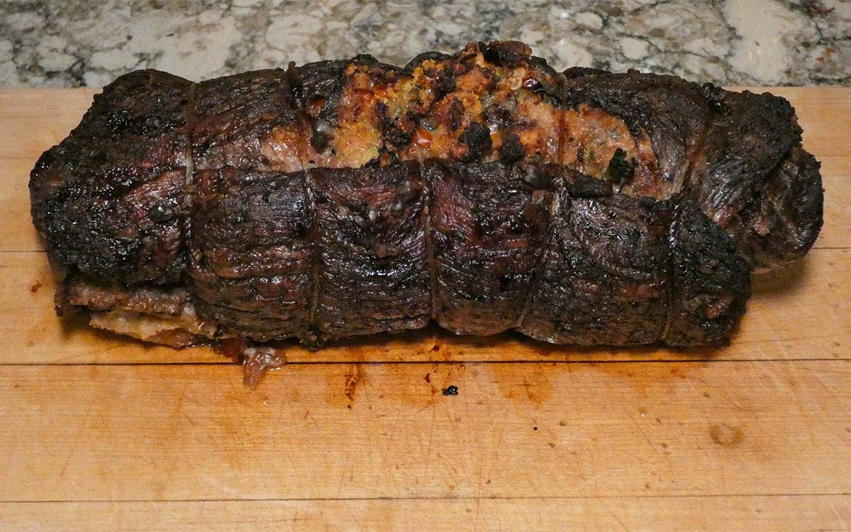 505Nomad's tweet photo. Flank Steak Chile Roll | This stuffed flank steak recipe utilizes red and green chile. Red chile in the marinade. The green chile is baked in the stuffing - https://t.co/FRg0OiLZ8i
#recipe #recipes #NomNom #foodie #beef #nmchile #spicy https://t.co/sW9ksAh6C5