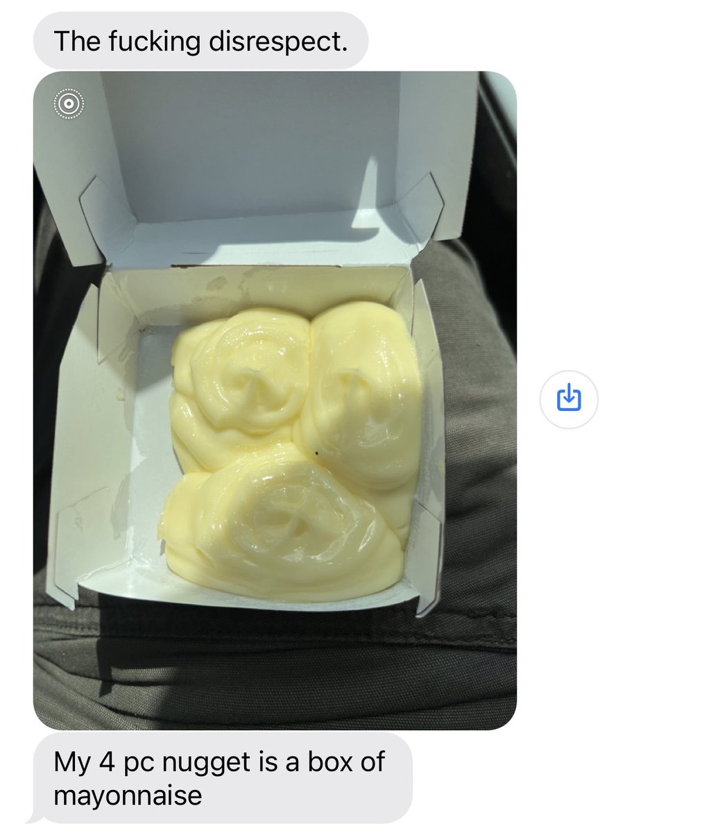 ashhhleysmith's tweet photo. This happened to my husband today at @McDonalds. 😂

The real question… is there someone out there who ordered a fat side of Mayo and unexpectedly got 4 chicken nuggets? https://t.co/QsgaMznwkN