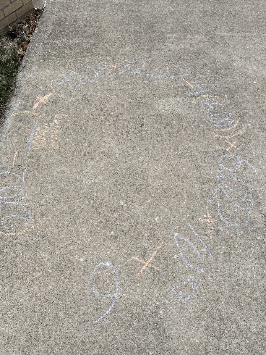 Late post, but this is a chem activity I look forward to every year! Students must count the number of atoms in their drawing 🤯😱🫣 How is this possible?! - weigh chalk before/after drawing - assume chalk is pure CaSO4 - convert grams to moles to atoms! #iteachchem