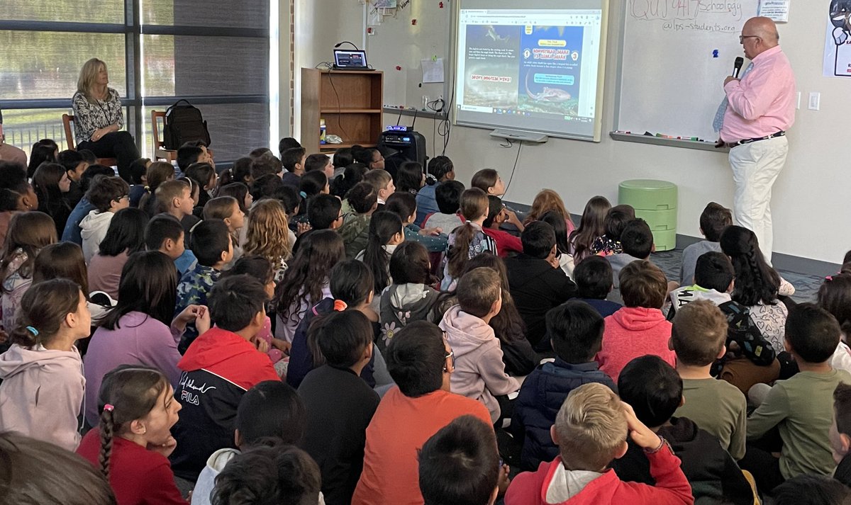 RHMediaCenter's tweet photo. There is nothing like getting to meet an author! Jerry Pallotta, Thank you so much for sharing about your books and your experiences as a writer. Our Ramily had a BLAST!! @RikerHillRams https://t.co/ExqwhAk5Zj
