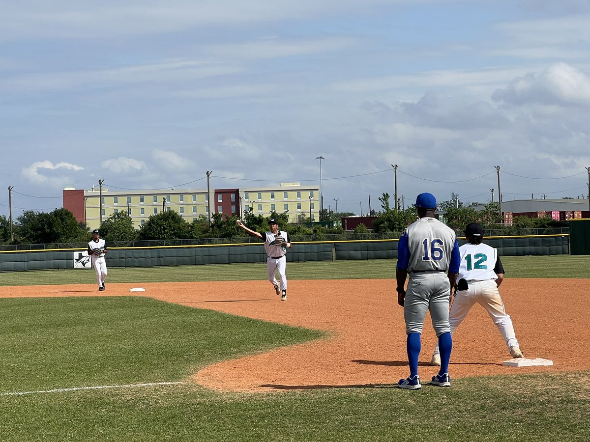 jcrock10's tweet photo. #MyOfficeView this evening was a 4-1 victory by @PMHSMavBaseball over the Falcons of Channelview HS.
Great Job Mavs!!!
#MavPride
#DoWork
@PMHSMavericks 
@AthleticsPISD 
@PasadenaISD_TX https://t.co/rx9e1WxRkc