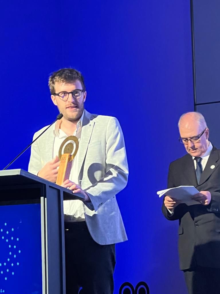 JustinGraside's tweet photo. Gracias a @CamturUruguay por el Premio a la Innovación a @ViaxlabES !!! Un gran reconocimiento para este EQUIPAZO que se sigue superando día a día 🙌🏽 https://t.co/lEOWLxX2Xa