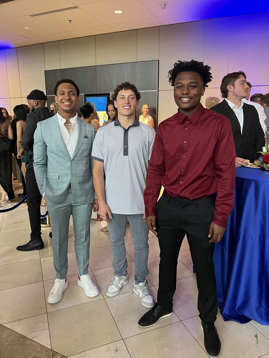 Some of the guys dressed to impress at the #GoldenCane awards! Proud of these dudes. The Standard is the Standard! #ReignCane👑🌀