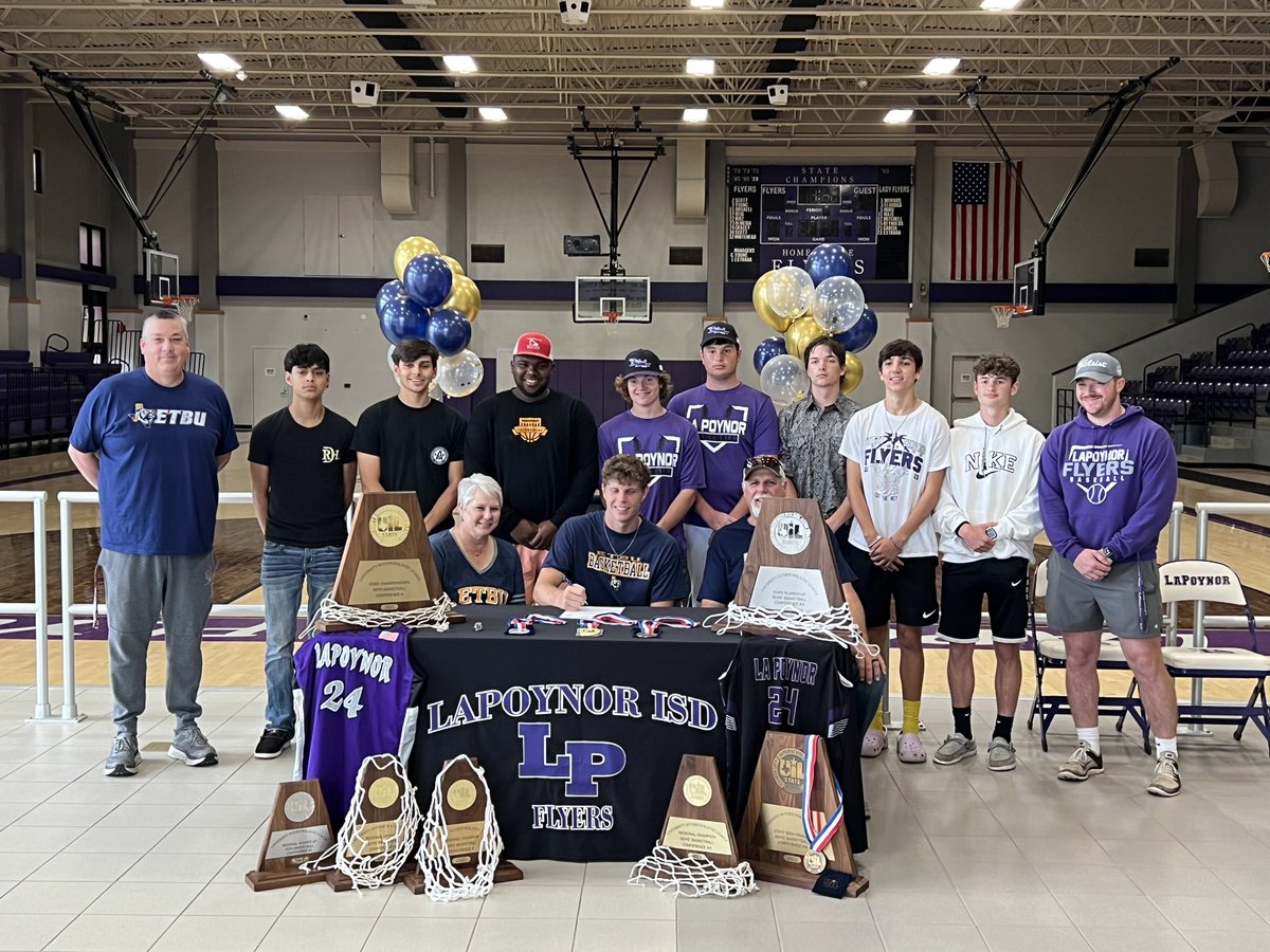 Signing Day for <a href="/CooperG2023/">Cooper Gracey</a>! So proud of what he has accomplished in 4 years: 2023 State Finalist, 2022 State Semis, 2021 Regional Finals, 2020 State Champs! ETBU is getting a great one! <a href="/ETBU_MBSK/">ETBU Basketball</a> <a href="/hoopinsider/">Hoopinsider</a> <a href="/BrandonOSports/">Brandon Ogden</a> <a href="/etfinalscore/">Tyler Paper Sports</a>