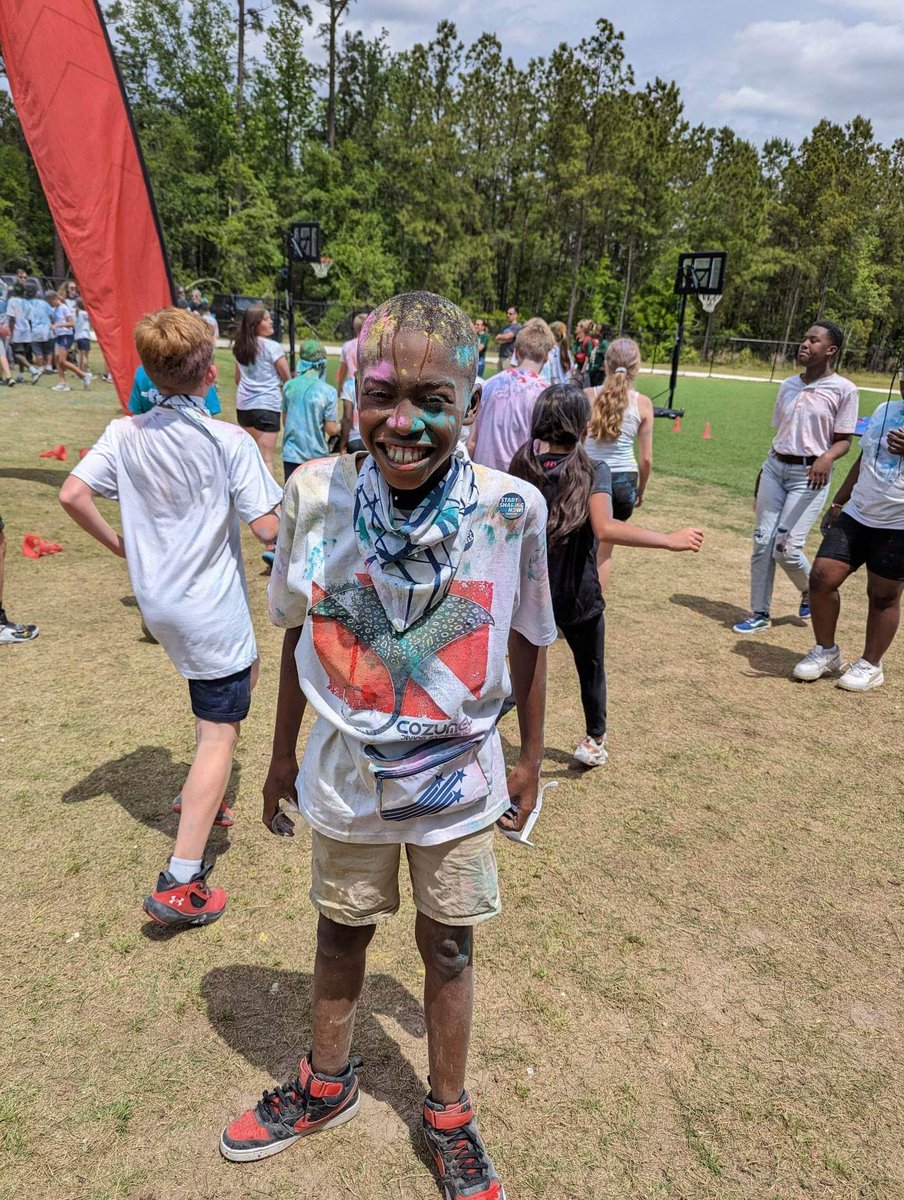 berkeley_prep's tweet photo. Color run was a huge hit today with middle school! #boosterthon 
❤️🧡💛💚💙💜🖤🤍🤎 https://t.co/gxlfxSp8q8