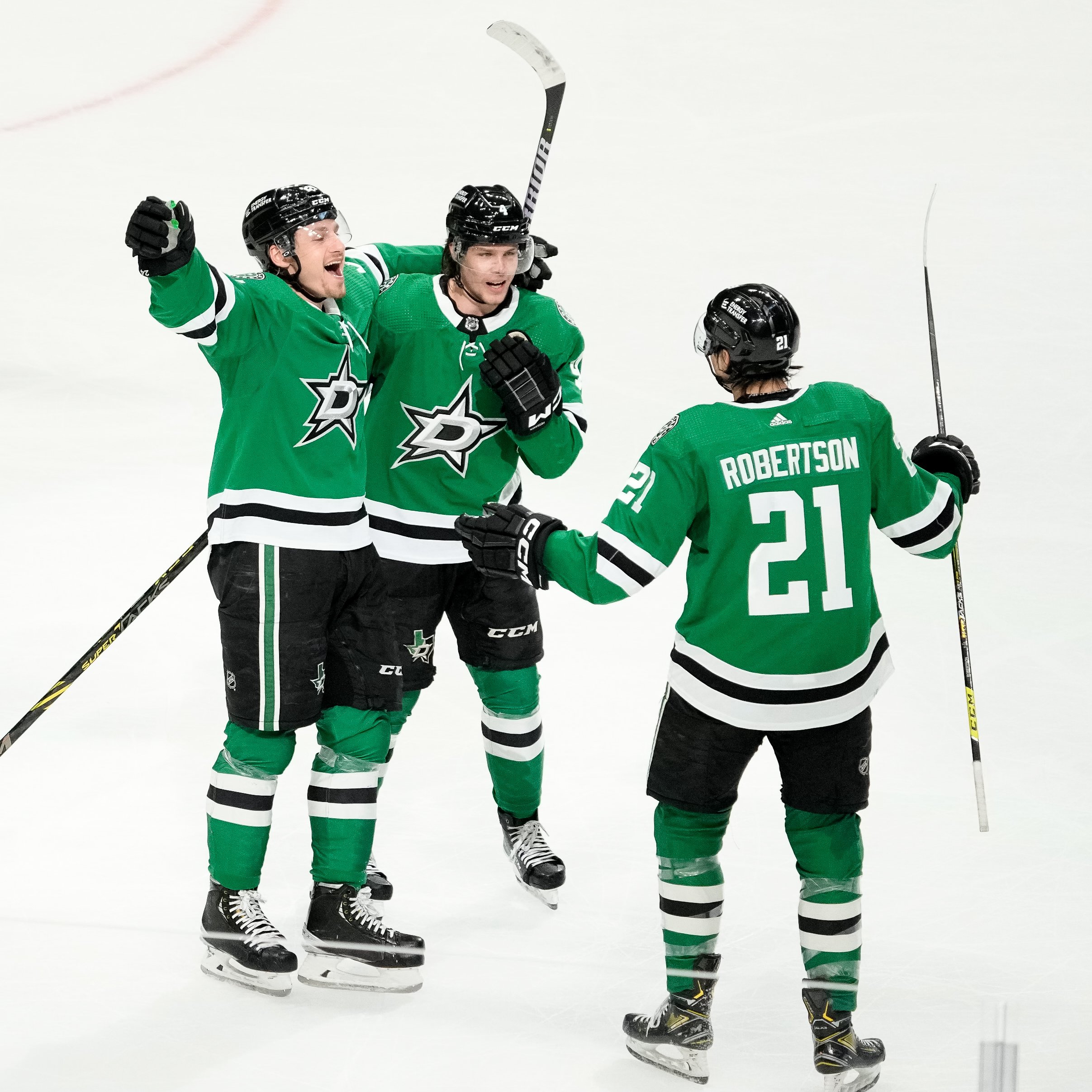 Dallas Stars Re-Sign Roope Hintz