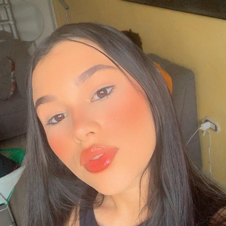 la_sofi17's tweet photo. #NuevaFotoDePerfil 🤍🦋 https://t.co/cbYsYYVQC9