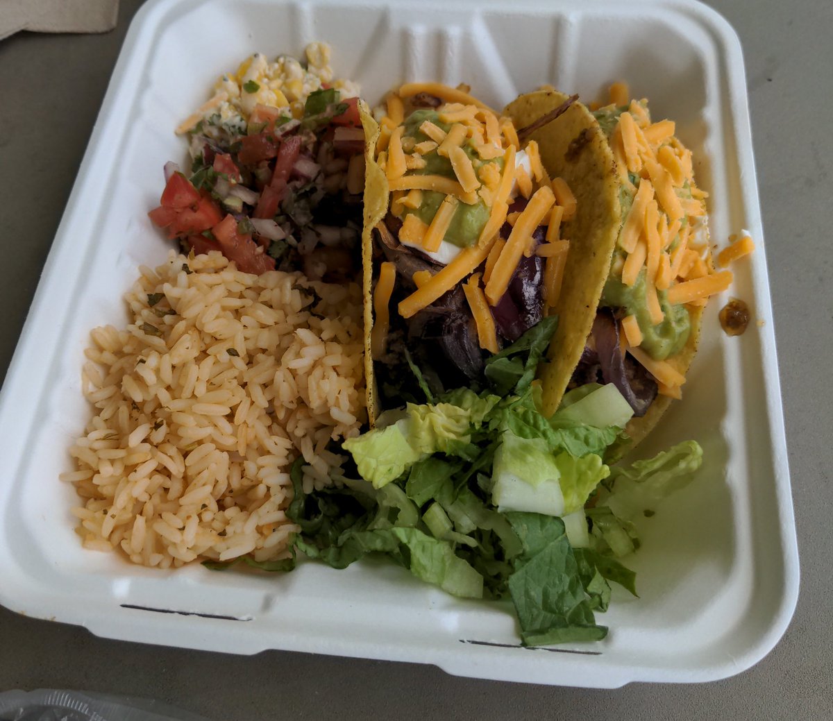 Jokerr_Page's tweet photo. I have nothing else interesting to post other than my lunch from the hospital in which I am now off preceptorship for AKA I'm an independent nurse w. no mentor 🥲 &amp; I have no idea what I'm doing on the daily. Calling doctors is nervewracking &amp; constantly having to talk myself up https://t.co/JXarCksDb2