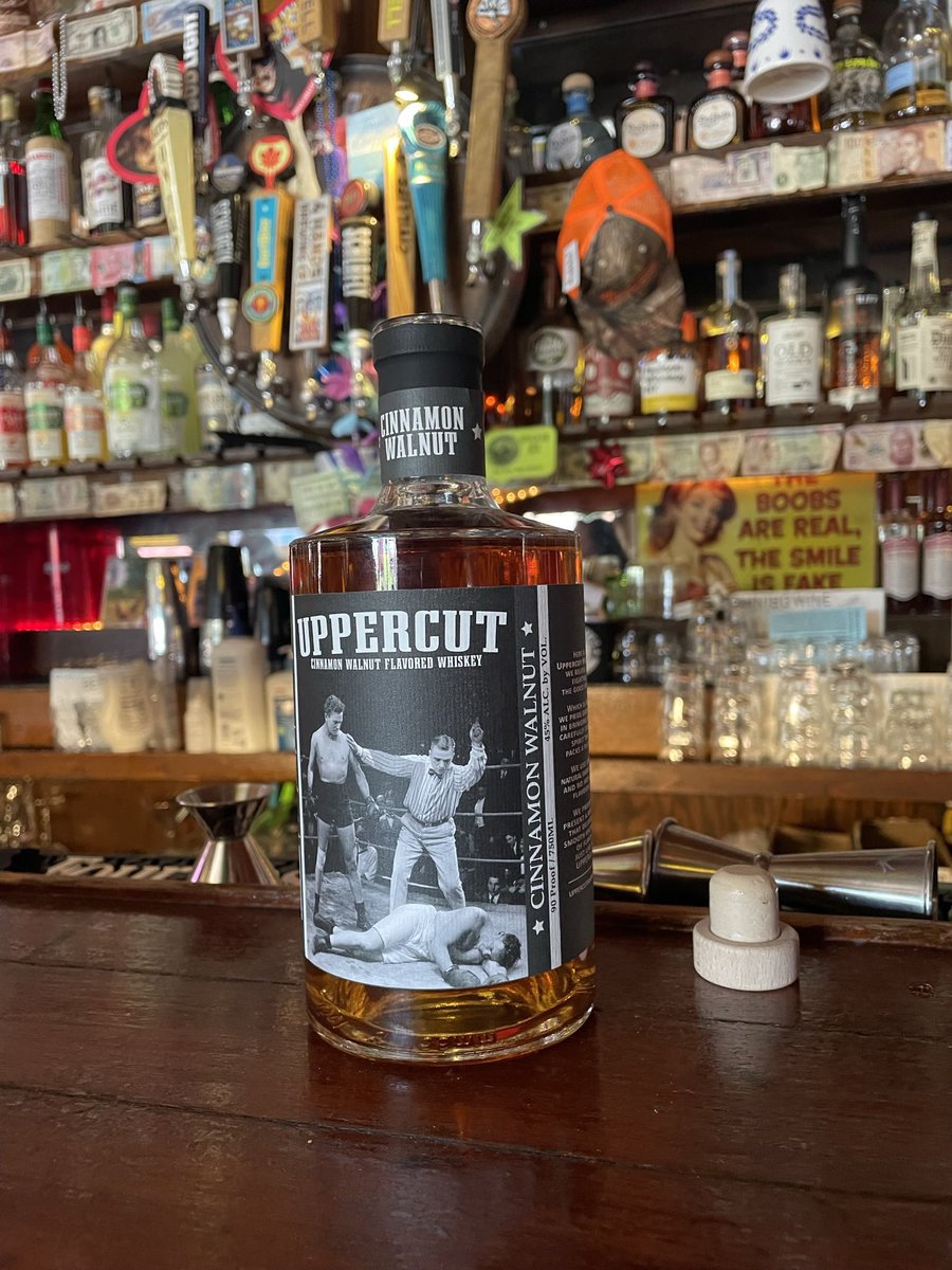 UppercutWhiskey's tweet photo. #Tuesday drinks on deck #PacksAPunch https://t.co/3Sr16tO6iN