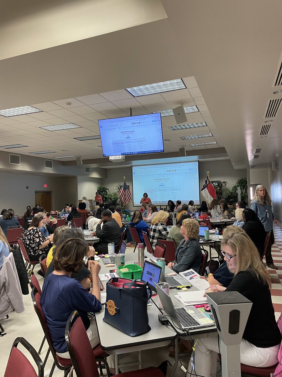 ccsdna's tweet photo. @ccsdna had a great Spring testing training day with elementary and middle schools. Middle school even had sat through a power outage  go out. Thanks @amandamv07 for the photo assist. https://t.co/CWCoRbSeHp