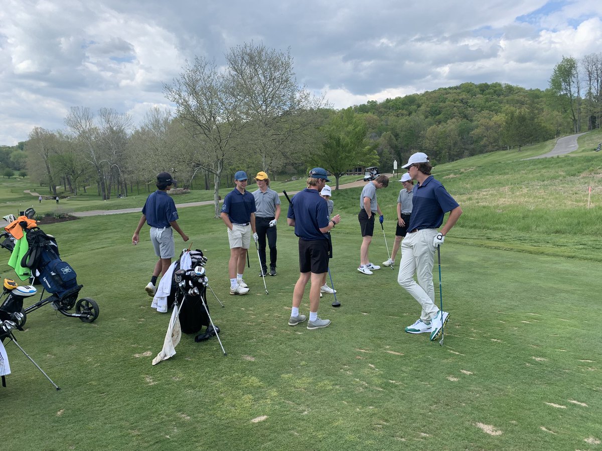 MHSStangsGolf's tweet photo. It was a beautiful day to play Lafayette at St. Albans. Our Mustangs won 227 - 239. Gavin Lang was medalist with his even par 36 / par 36. https://t.co/cOheZLJv4m