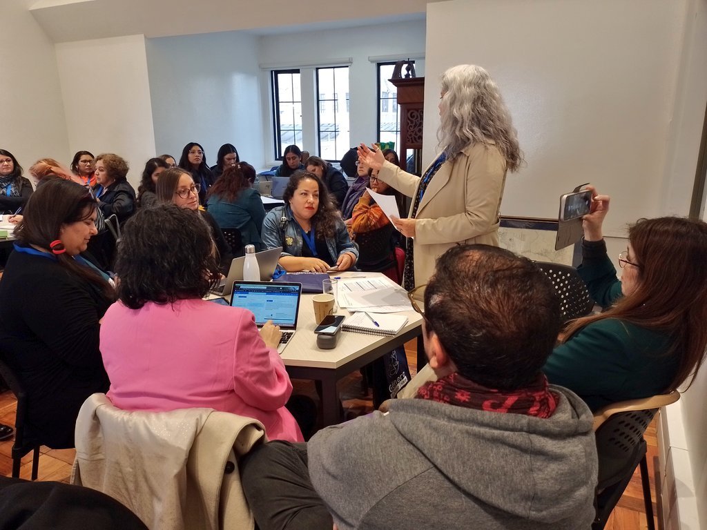 VIDCA_UACh's tweet photo. Estamos en el IV ENCUENTRO AMPLIADO DE PROYECTOS INES GÉNERO, donde la directora Marcela Hurtado integró mesas para discutir estrategias para que los proyectos InES puedan generar un impacto real en la disminución de las brechas de género al interior de las universidades https://t.co/NSol7WFJnc