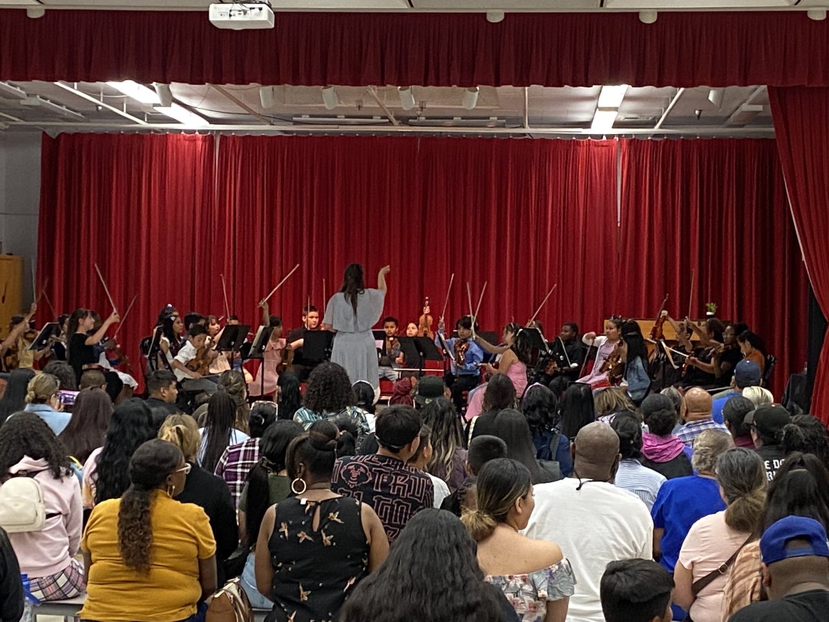 3rd graders take the stage this evening for our first (ever) Violin Recital! Thank you, <a href="/BecktheBossLady/">Rebekah Stambook</a> <a href="/Ambrabambra/">Ambra Williams</a> and <a href="/PBVUSD_MUSIC/">P-BVUSD VAPA</a> for supporting our comprehensive music program! #musicconnectsus #seibertmusic