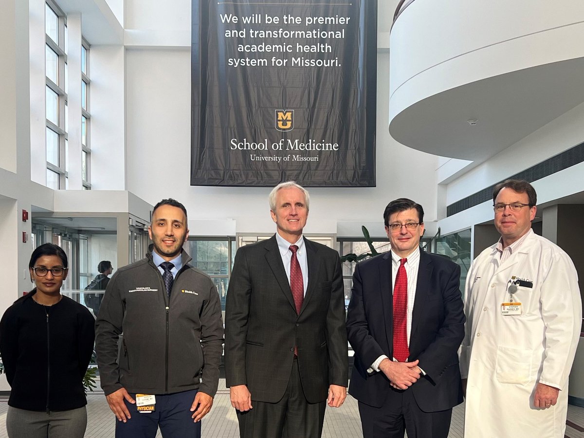 Honored to be a visiting professor at the  University of Missouri and present the Donald Silver Vascular Lecture. Great Department of Surgery. Thanks to hosts Todd Vogel and Stephen Barnes. This place is a real diamond in the farmland/rough. @Mizzousurgery @Mizzouvascular