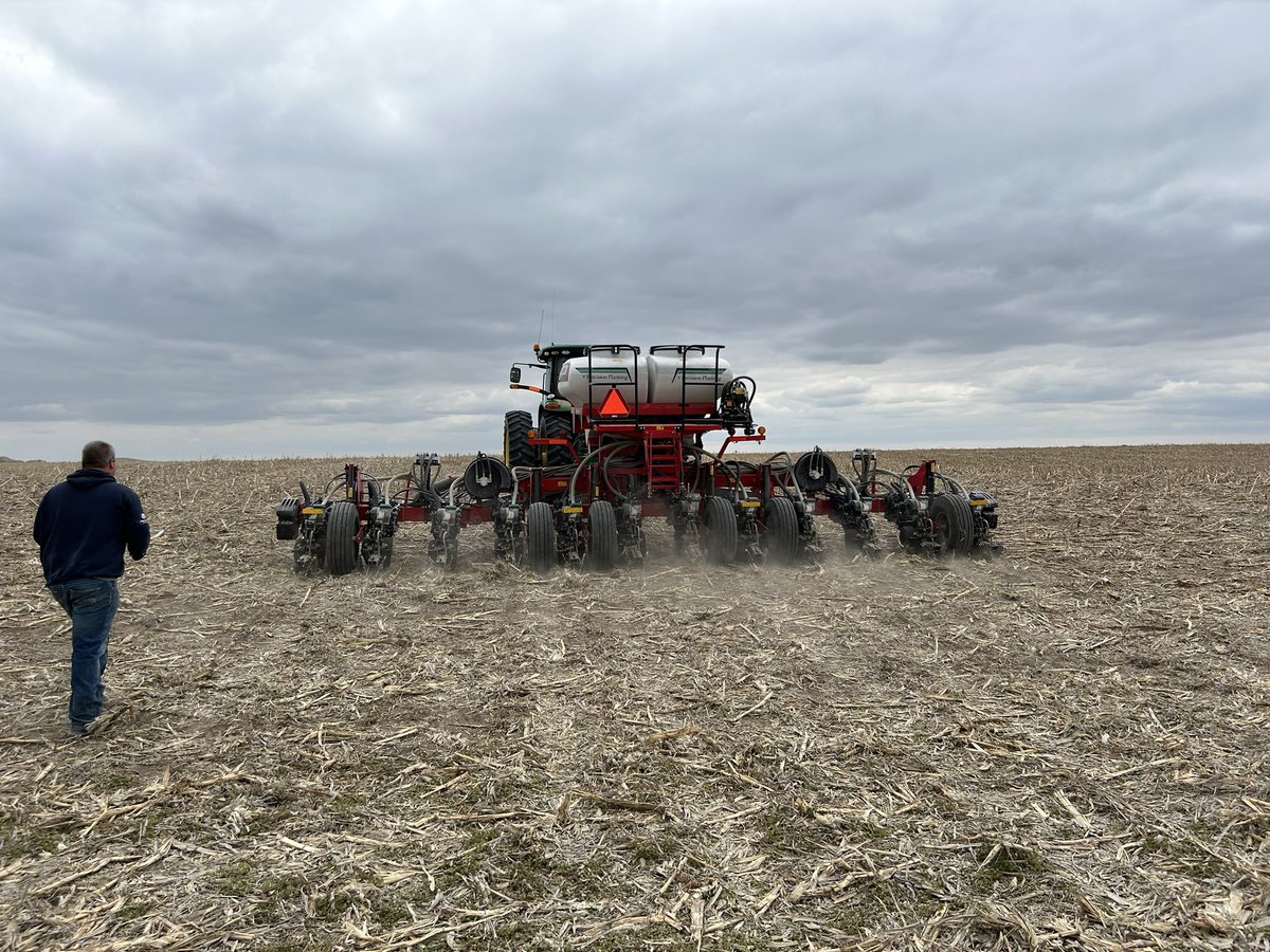 First <a href="/PioneerSeeds/">Pioneer Seeds U.S.</a> Enlist E3 soybean plot is in for the year in NC Kansas! We’re excited to see these varieties, especially the new P37A68E!