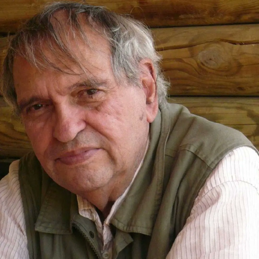 CDCHUCV's tweet image. Felicitamos muy efusivamente al Profesor Rafael Cadenas, poeta, escritor, traductor por haber recibido el Premio Cervantes de Literatura 2022.
Primer venezolano en recibir este galardón.

#OrgulloUcevista
#PremioCervantes2022
#UCVActiva 
#CDCHUCV2023

instagram.com/p/Crei7YRurfU/…