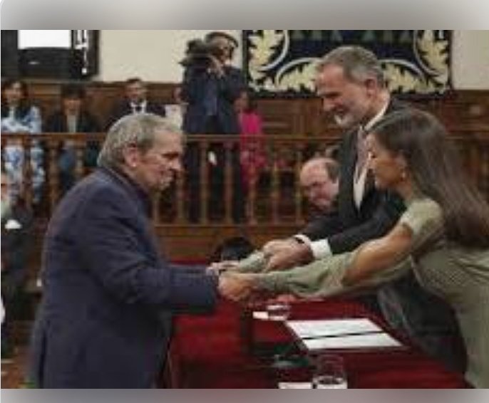 CDCHUCV's tweet image. Felicitamos muy efusivamente al Profesor Rafael Cadenas, poeta, escritor, traductor por haber recibido el Premio Cervantes de Literatura 2022.
Primer venezolano en recibir este galardón.

#OrgulloUcevista
#PremioCervantes2022
#UCVActiva 
#CDCHUCV2023

instagram.com/p/Crei7YRurfU/…