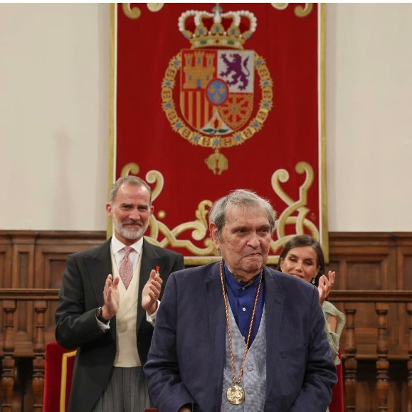 CDCHUCV's tweet image. Felicitamos muy efusivamente al Profesor Rafael Cadenas, poeta, escritor, traductor por haber recibido el Premio Cervantes de Literatura 2022.
Primer venezolano en recibir este galardón.

#OrgulloUcevista
#PremioCervantes2022
#UCVActiva 
#CDCHUCV2023

instagram.com/p/Crei7YRurfU/…