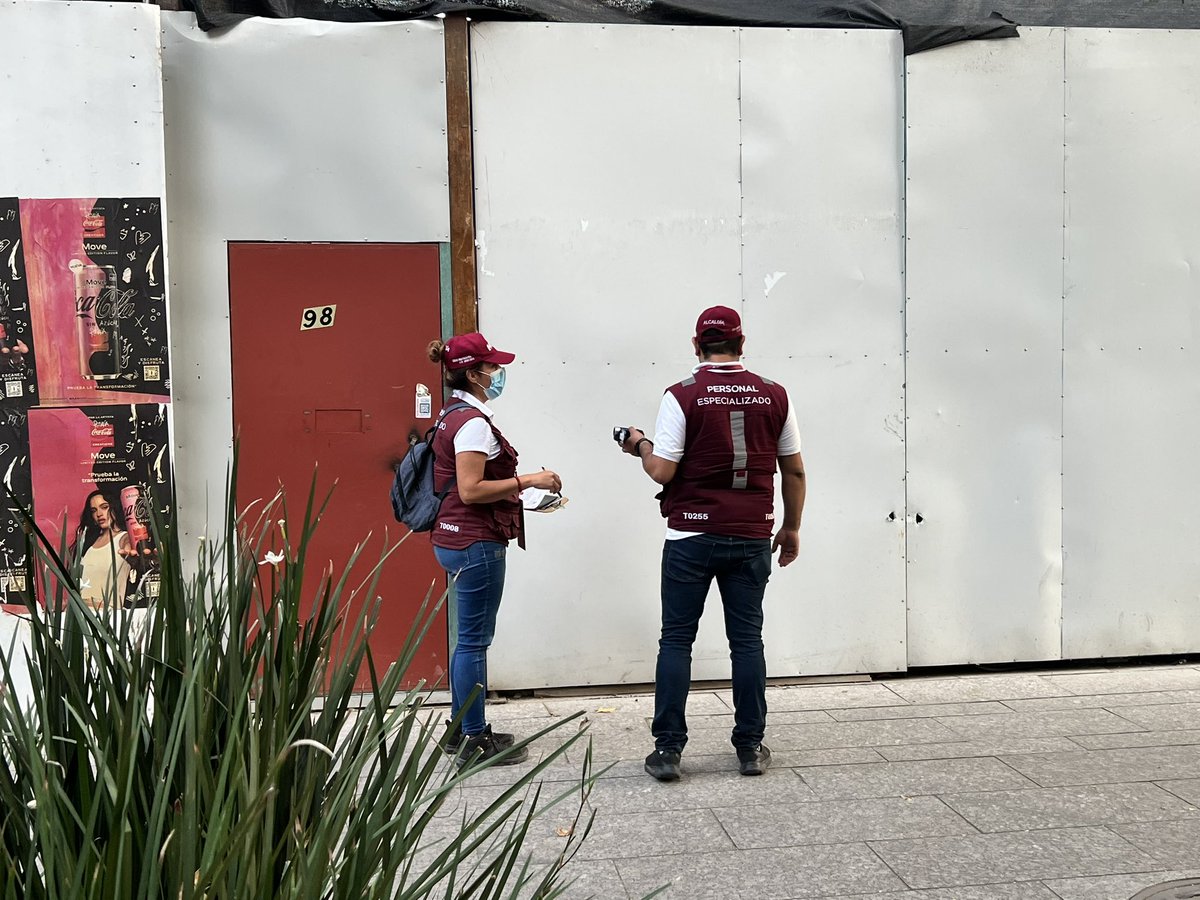 mikeerrasti's tweet photo. Gracias @mauriciotabe @cesar_m_garrido y al equipo de 
@MHGOByJ  de la @AlcaldiaMHmx 
por la pronta atención a la denuncia por la violación de los sellos.

#MarcandoLaDiferencia #MH https://t.co/eh35X7VXbd