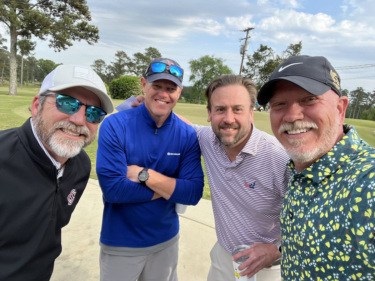 F3GoodHandsLex's tweet photo. Thank you to @LakeMurrayIrmo for hosting an awesome tourney @MidCarolinaClub Didn’t stick around to see if we won but we probably did. #Networking #Golf #UnderPar #Insurance #GooseheadInsurance #ThankYou @BayEquity @followgoosehead @coldwellbanker https://t.co/Qm10owIG3O