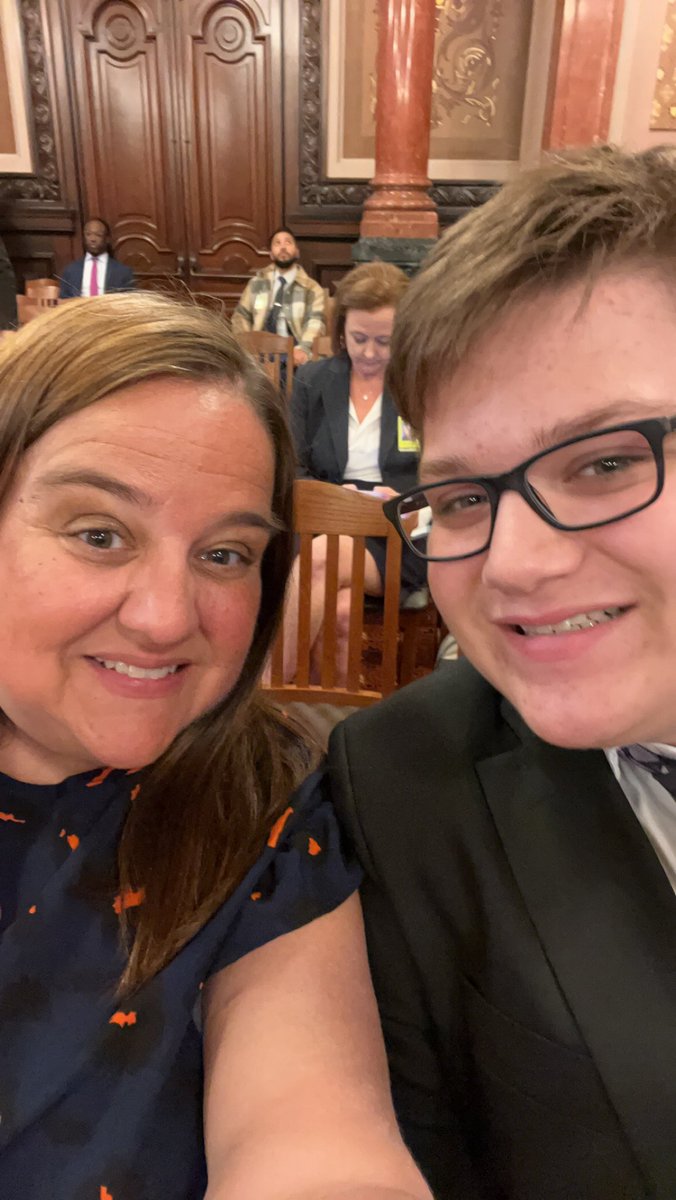 King6BlueSS's tweet photo. Amazing opportunity today as Alex got to speak in front of the Senate Education Committee on Senate Bill 2471 - free meals for all students. I watched as doors opened and lightbulbs went off for career opportunities! Putting those speech skills to use! @EMSD37 @utsoccer4 https://t.co/ULUZq8tekC