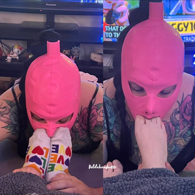 Worship my sweaty feet and dirty socks you weak pathetic bitch😂😈 https://t.co/u0dgKU8Z6D<a href="/tag/rt"class="tags"><span>#rt</span></a><a href="/tag/sissy"class="tags"><span>#sissy</span></a><a href="/tag/humiliation"class="tags"><span>#humiliation</span></a><a href="/tag/retweets"class="tags"><span>#retweets</span></a><a href="/tag/exposed"class="tags"><span>#exposed</span></a>