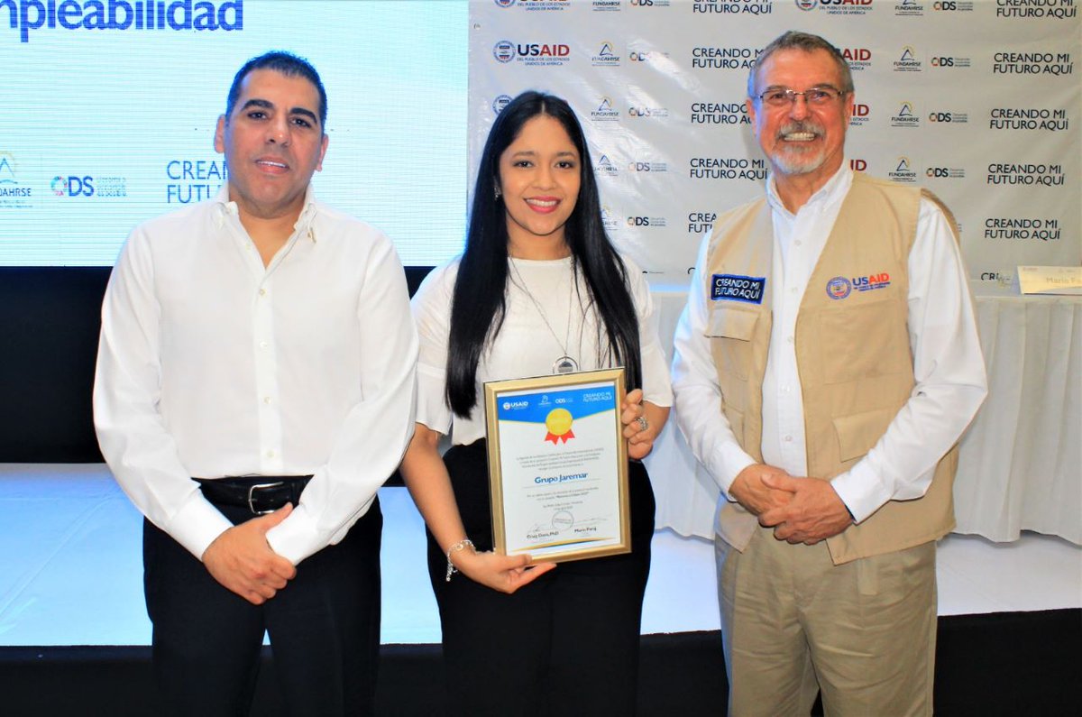 AlmitaMatute's tweet photo. Grupo Jaremar recibe reconocimiento de La Agencia de Estados Unidos para el Desarrollo Internacional (USAID) en el Proyecto “Creando Mi Futuro Aquí” junto a FUNDAHRSE por su contribución a la Campaña “Retorno a Clases 2023" https://t.co/zO8DHHvzGH