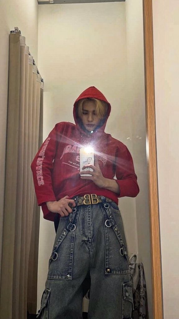 MHT02TAY's tweet image. ⠀⠀
⠀ 
             𝐬hooᴛ   ᴛhe   ▸   𝓯𝐥𝐚𝐬𝐡𝐢𝐧𝐠   𝑙𝑖𝑔𝒉𝑡
           /   📸   ׄ  ˳   ◟  𝗺ɑke   ɑ   𝑴𝑶𝑽𝑬  !
⠀⠀
⠀