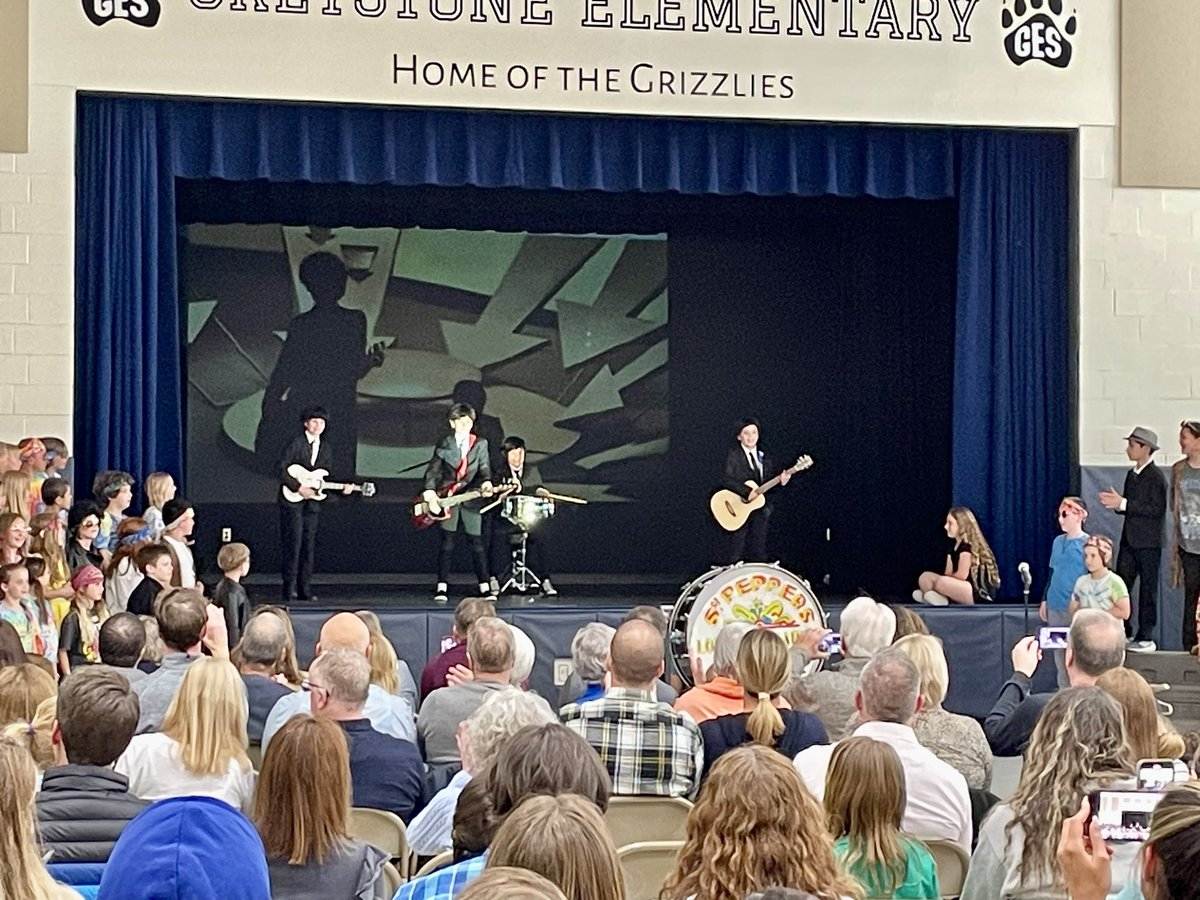 GreystoneES's tweet photo. Full house tonight, enjoying our annual Spring Musical, directed by our very own Mrs. Grello and Mr. Niedziejko. Our cast and crew did awesome, as we took a trip back in time! Thanks to everyone for coming out! @WestChesterASD https://t.co/369Zsq1EAk