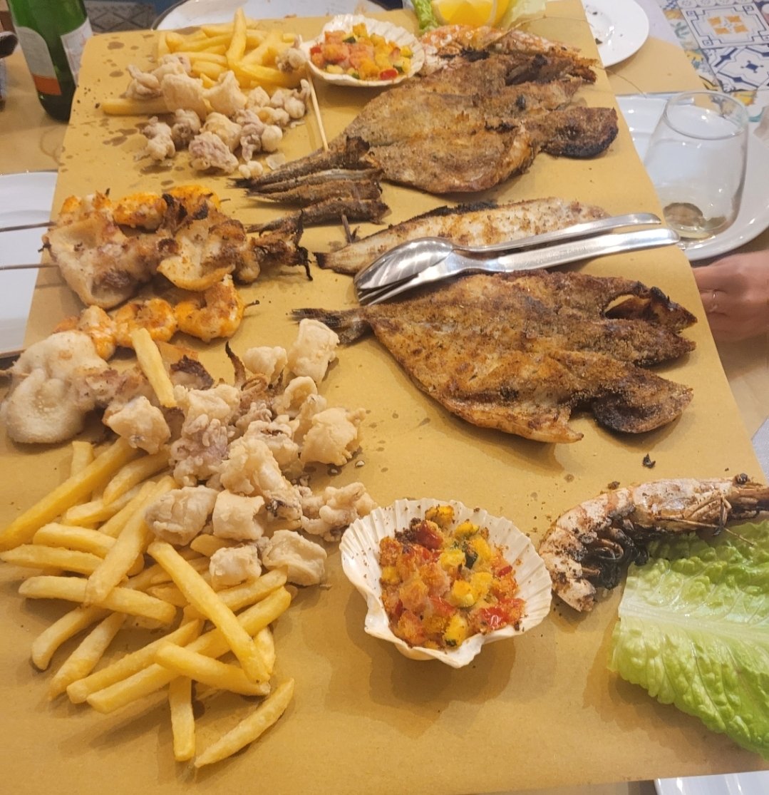 PoldoItalian's tweet photo. fish trailer ..only at Azzurro Trattoria Italiana https://t.co/cHchnK6gId
