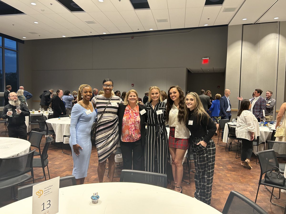 Honey Brown tweet media