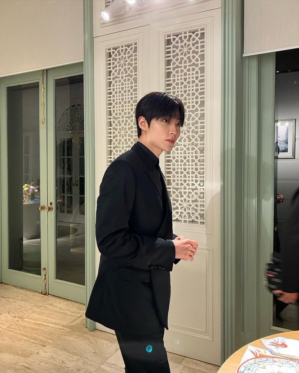 breadinyoup19's tweet photo. [📸] Hwang In Youp IG Update
25.04.23

 @Dior #Dior "

 🔗 https://t.co/1x7qc3KKPT…

#DiorThailand
#DiorThailandxHwangInYoup 

#황인엽 #ฮวังอินยอบ #HwangInYoup #HwangInYoup https://t.co/BwSTT8OJQD