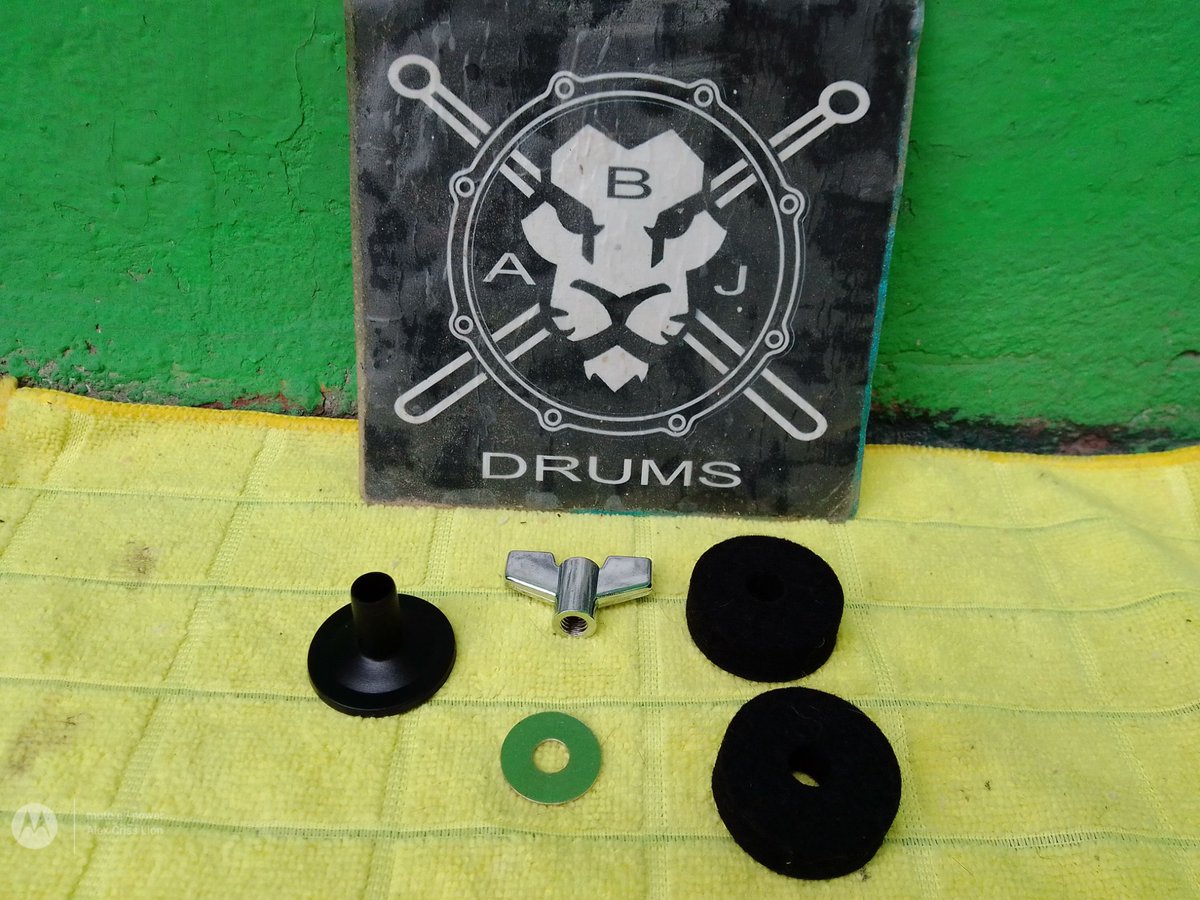 ABJDrums's tweet photo. * 1 Mariposa para atril
* 2 fieltros 
* 1 manga de plastico
* Nuevos
* Cuerda 8 mm o 6 mm, a elegir 

     💲 150 c/u

Entregas en

Metro Poli
Metro la Raza
Metro Rosario

Realizamos envíos a toda la Rep Mexicana a cargo del comprador.

Contamos con referencias

#AbjDrums https://t.co/xcPlxOqwZW